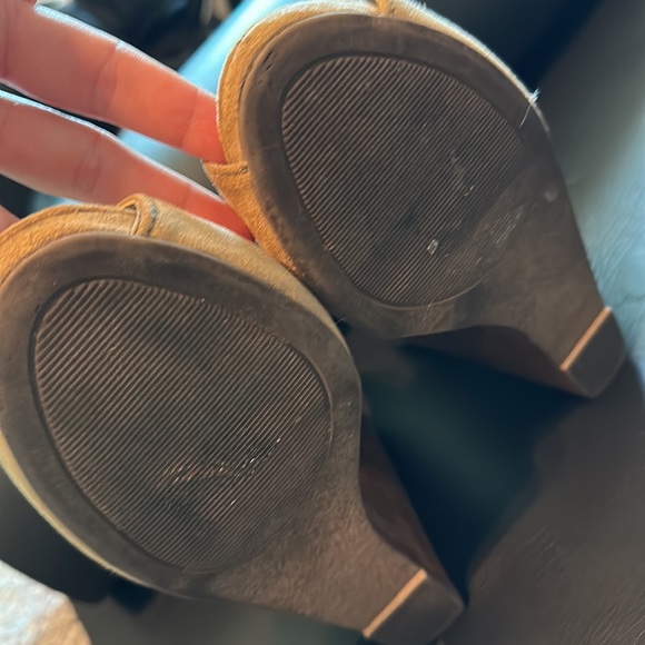 Express Wedges, Size 8 - Picture 7 of 9